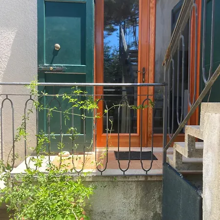 La Casa Di Mishka Apartment